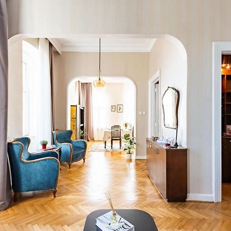 Historical Flat With A Lovely Sea View In Beyoglu Provincia di Provincia di Istanbul Esterno foto