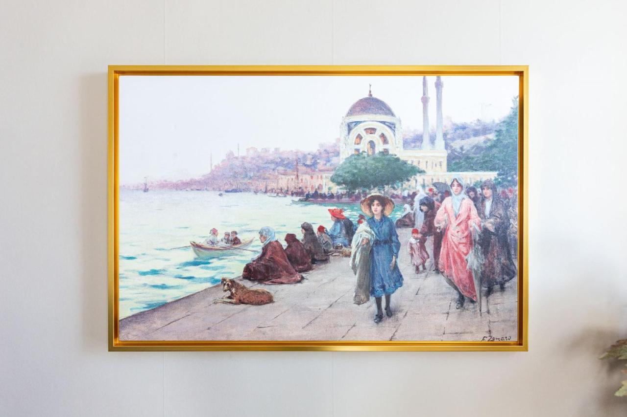 Historical Flat With A Lovely Sea View In Beyoglu Provincia di Provincia di Istanbul Esterno foto