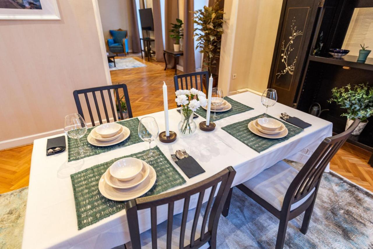 Historical Flat With A Lovely Sea View In Beyoglu Provincia di Provincia di Istanbul Esterno foto