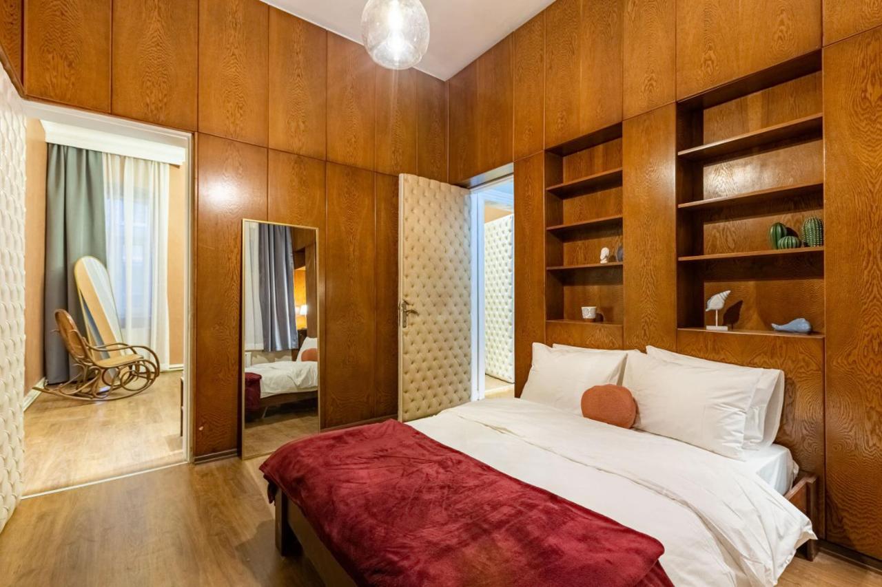 Historical Flat With A Lovely Sea View In Beyoglu Provincia di Provincia di Istanbul Esterno foto
